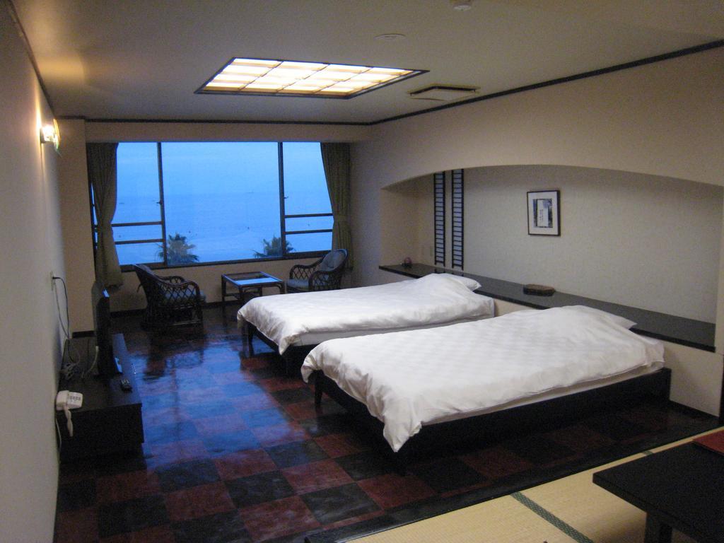 Utsumionsen Ichizu Hotel Aichi Bagian luar foto