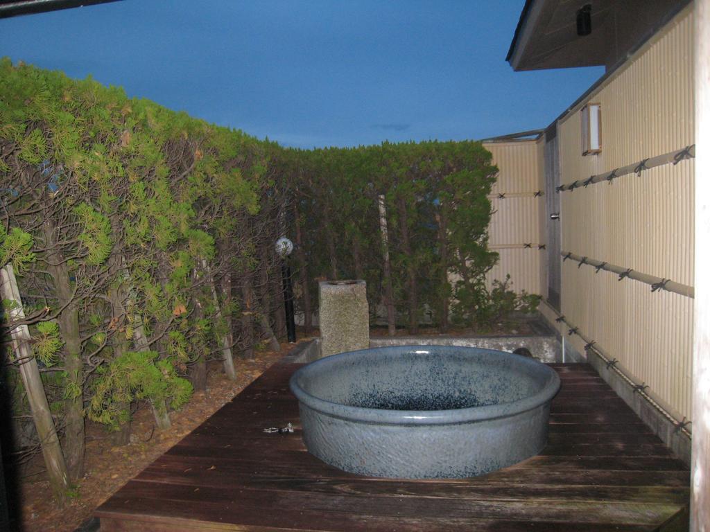 Utsumionsen Ichizu Hotel Aichi Bagian luar foto