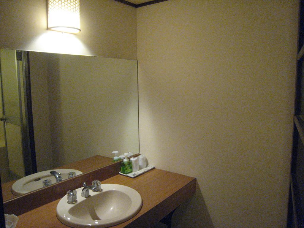 Utsumionsen Ichizu Hotel Aichi Bagian luar foto
