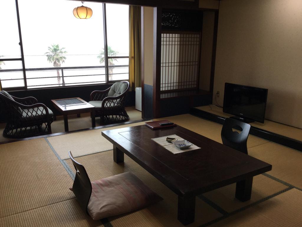 Utsumionsen Ichizu Hotel Aichi Bagian luar foto